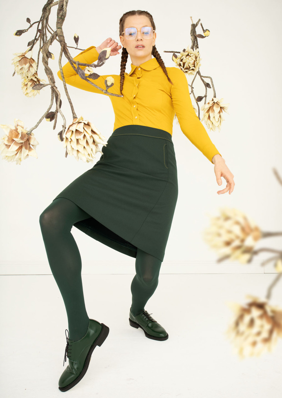 jerseybluse modell: julie mustard