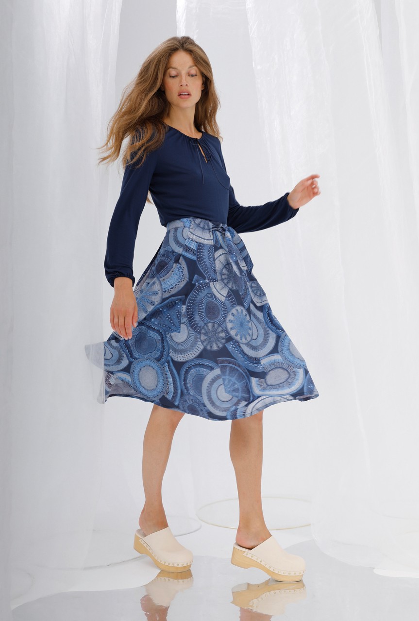 shirt modell: malou true blue