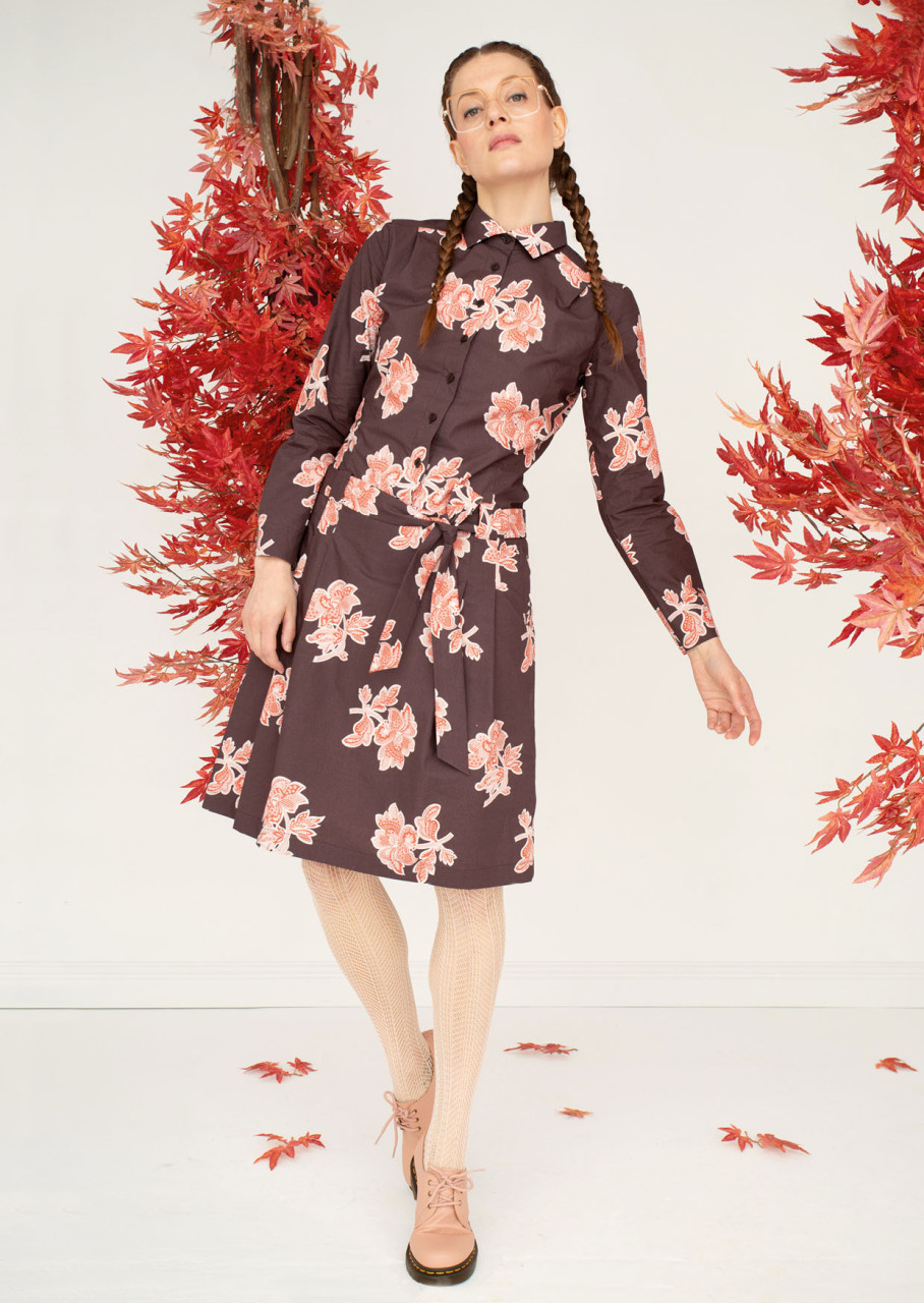 kleid modell: romina liberty "petal patterns" brown